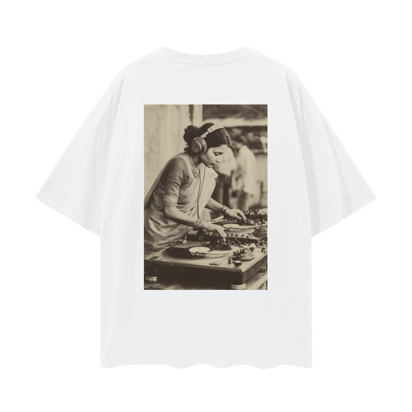 'Desi on Deck' Oversize Tee