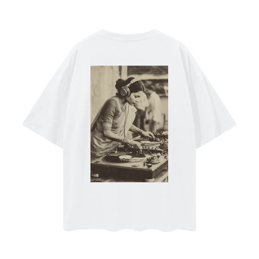 'Desi on Deck' Oversize Tee